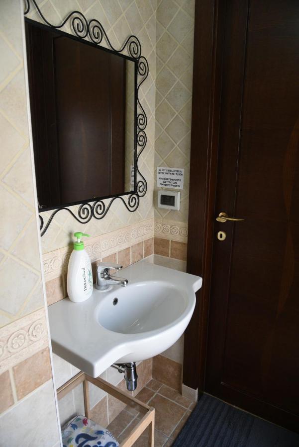 Corte Trecantaia 11 Holiday Bari Exterior foto